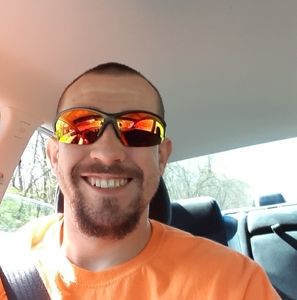 Meet your Posher, Adam